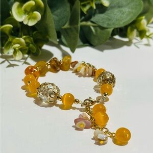 Elegant Gold and Yellow Quartz Bracelet